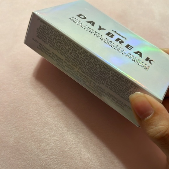 Mini Travel Makeup Palette - Picture 8 of 8